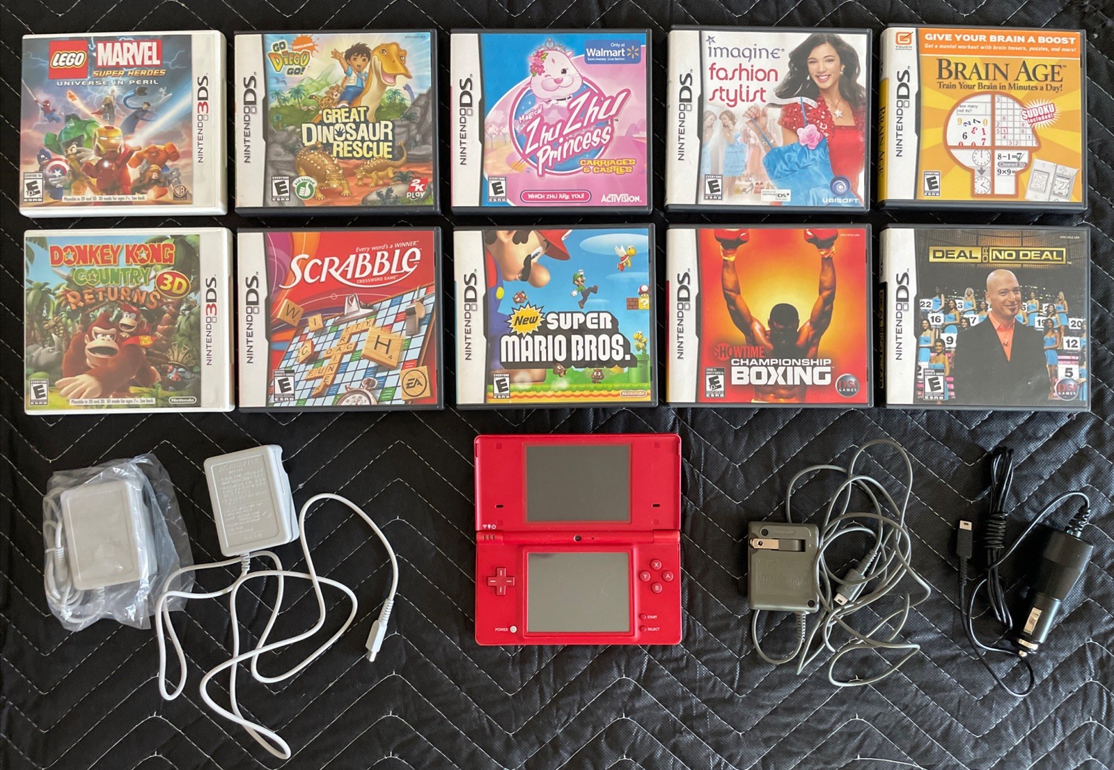 Nintendo DSi TWL-001 (USA) *For Parts or Repair* With 10 DS Cases + 5 Games Used
