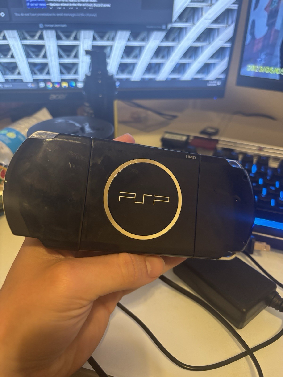 BLACK Sony PSP 3000 System W Charger & OEM Battery