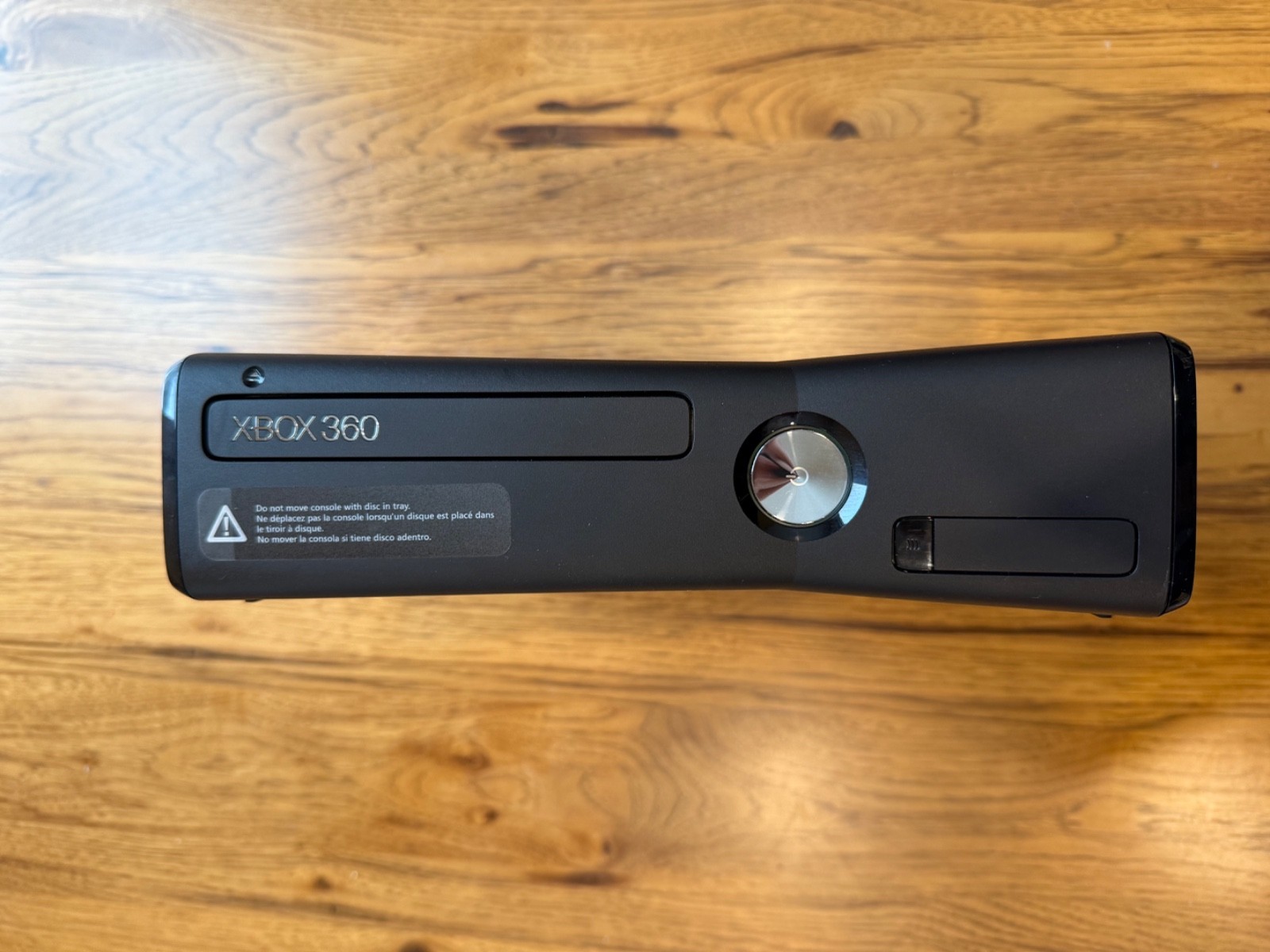 Microsoft Xbox 360 S 250GB Console, Kinect, Controller, and a few of Games