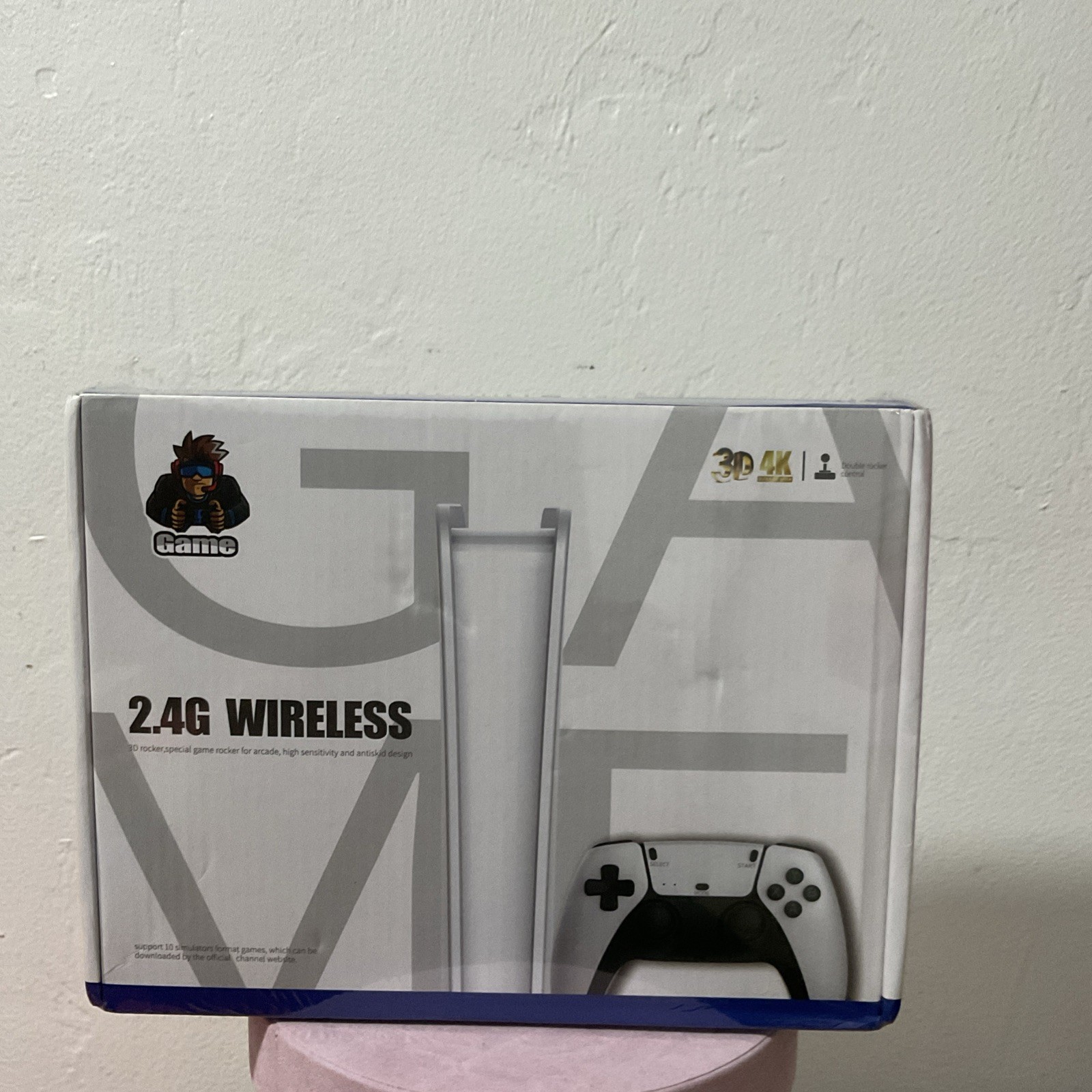 Game 2.4G Wireless Home Console 4K UHD White or Black with Controller