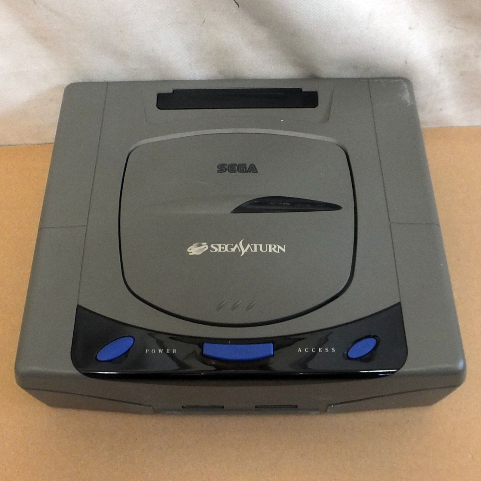 R820 Rare Sega Saturn Console with Virtua Gun Software HST 3200 Used 15