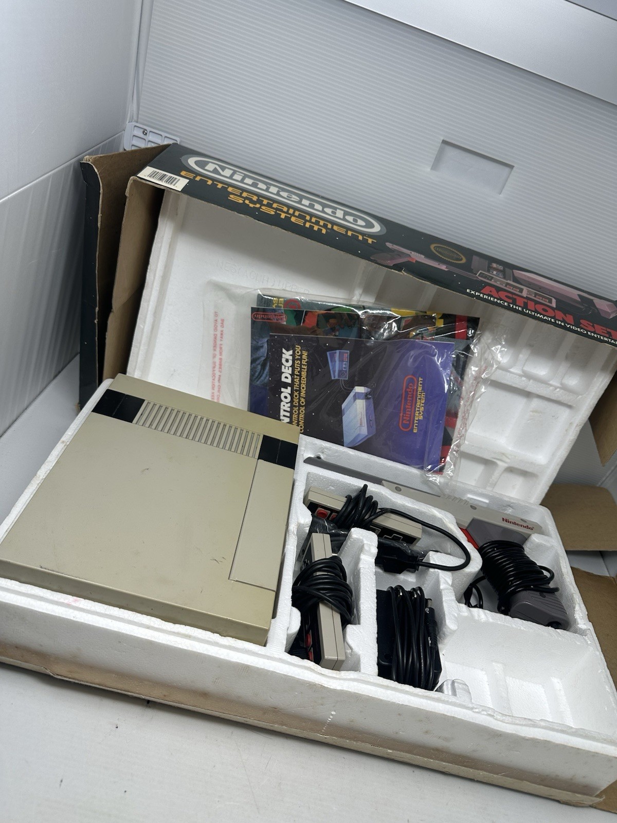 Nintendo NES Console Action Set With Box And Controllers Vintage Used Tested