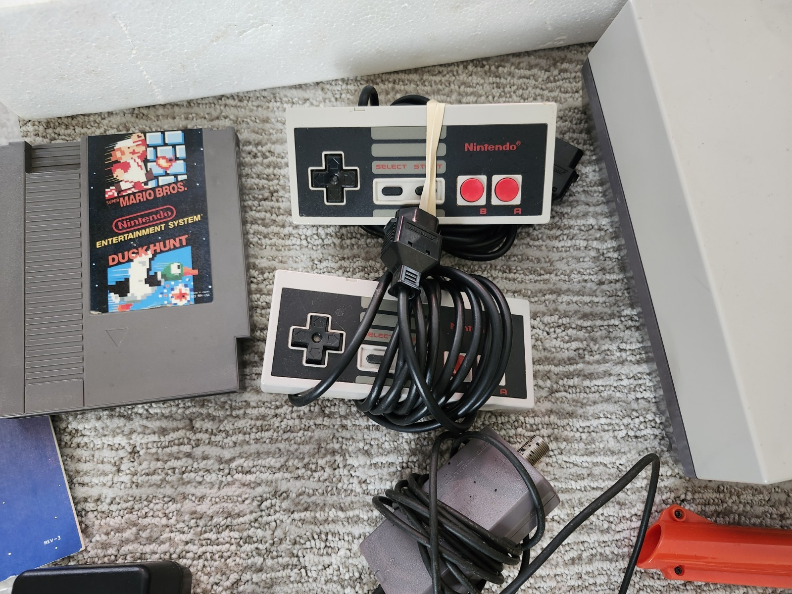 NES Nintendo Action Set Red Zapper System Console CIB Manuals Mario Duck Hunt
