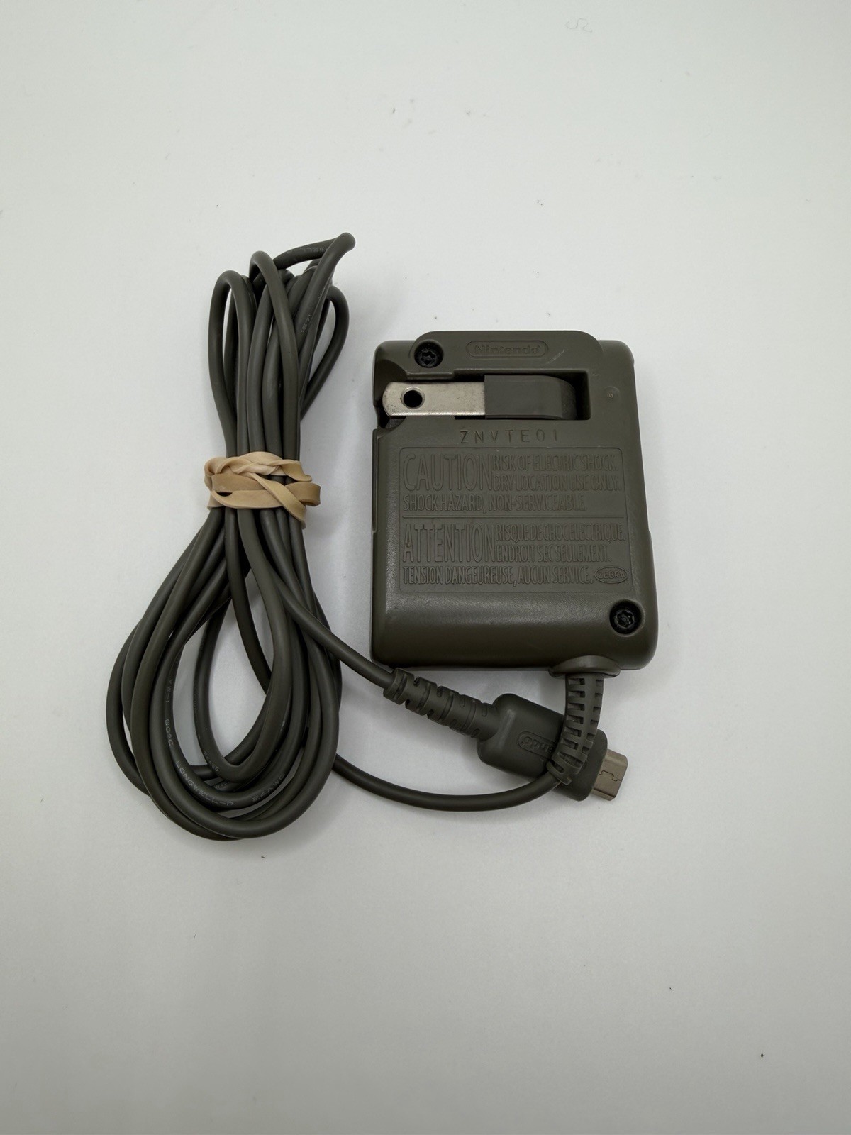 Nintendo DS Lite – Black (USG-001) Complete w/ Carrying Case & Accessories