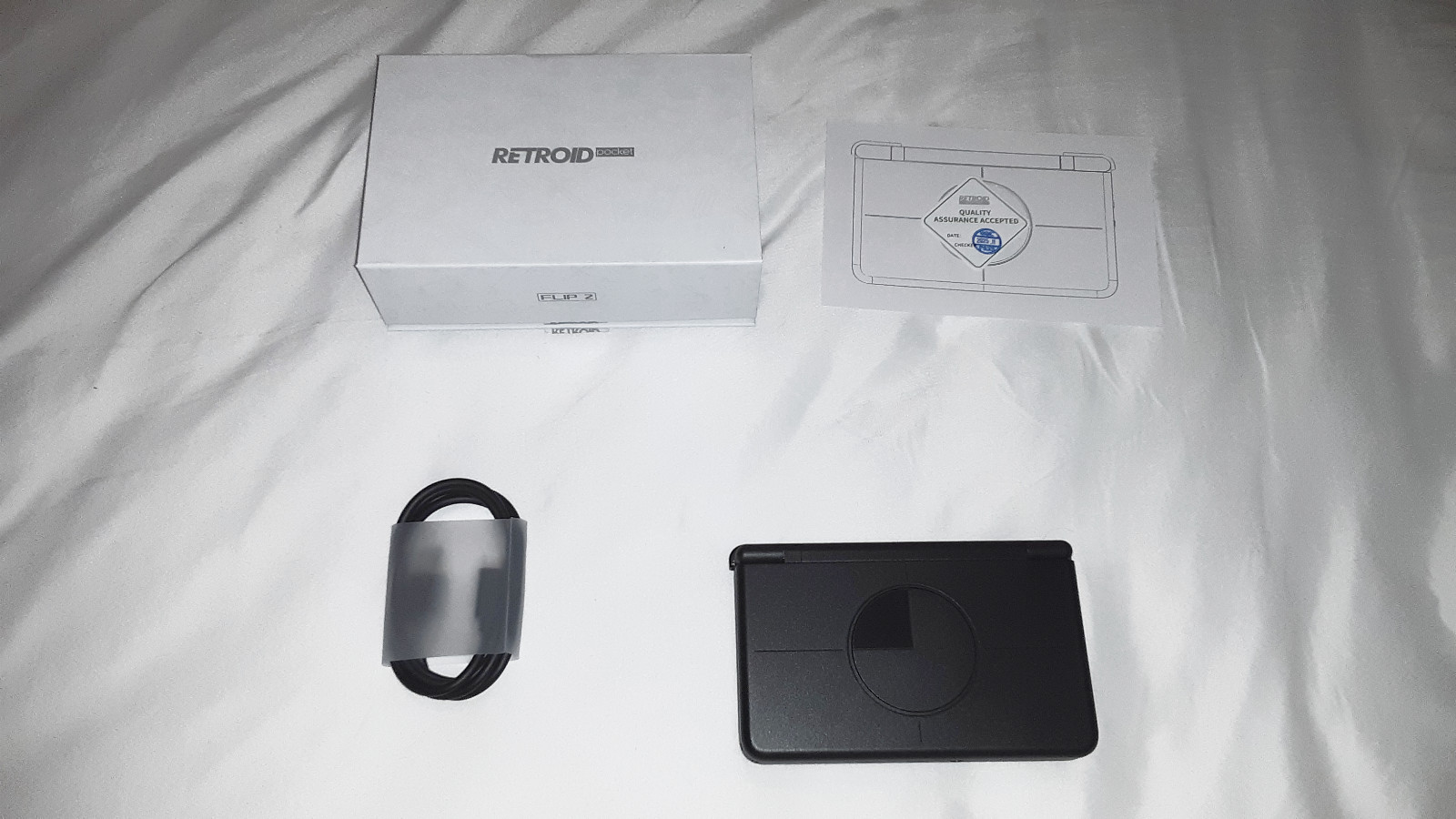 Retroid Pocket Flip 2 Handheld D1100 / Black – Android 13 – Open Box Complete!