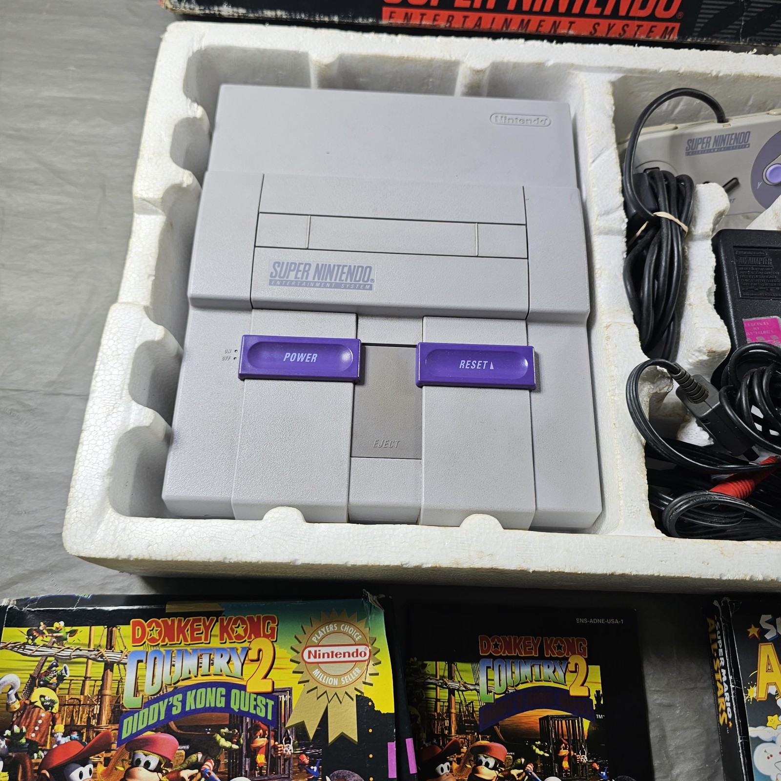 Super Nintendo SNES Console IN BOX Bundle W/ Super Mario All Star Donkey Kong 2!