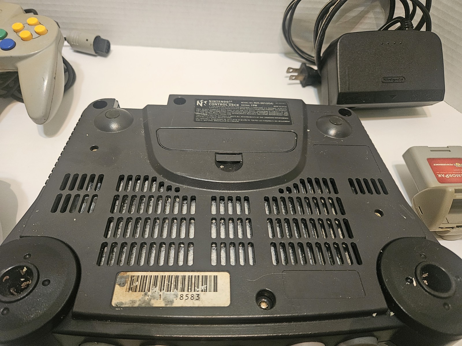 Nintendo 64 Gray Console with Two Controllers, TremorPak, Power Cord/No AV Cable