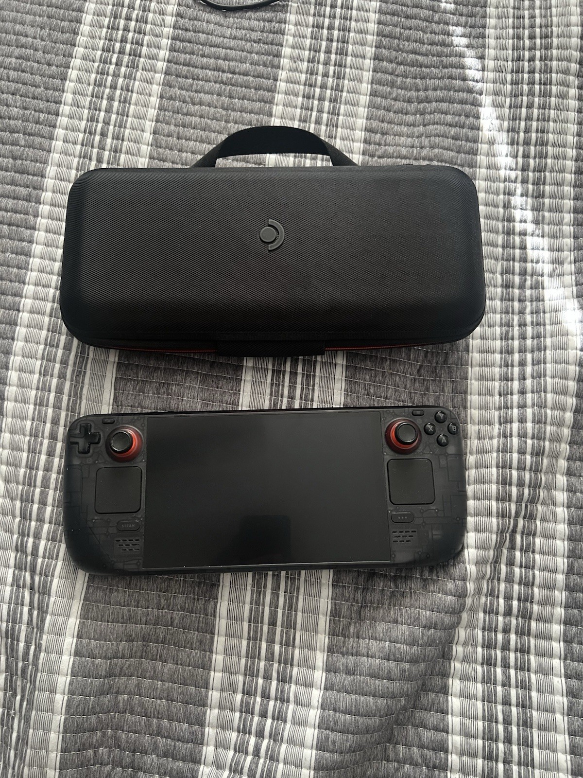 Valve Steam Deck OLED, Limited Edition with official Carrying Case and charger