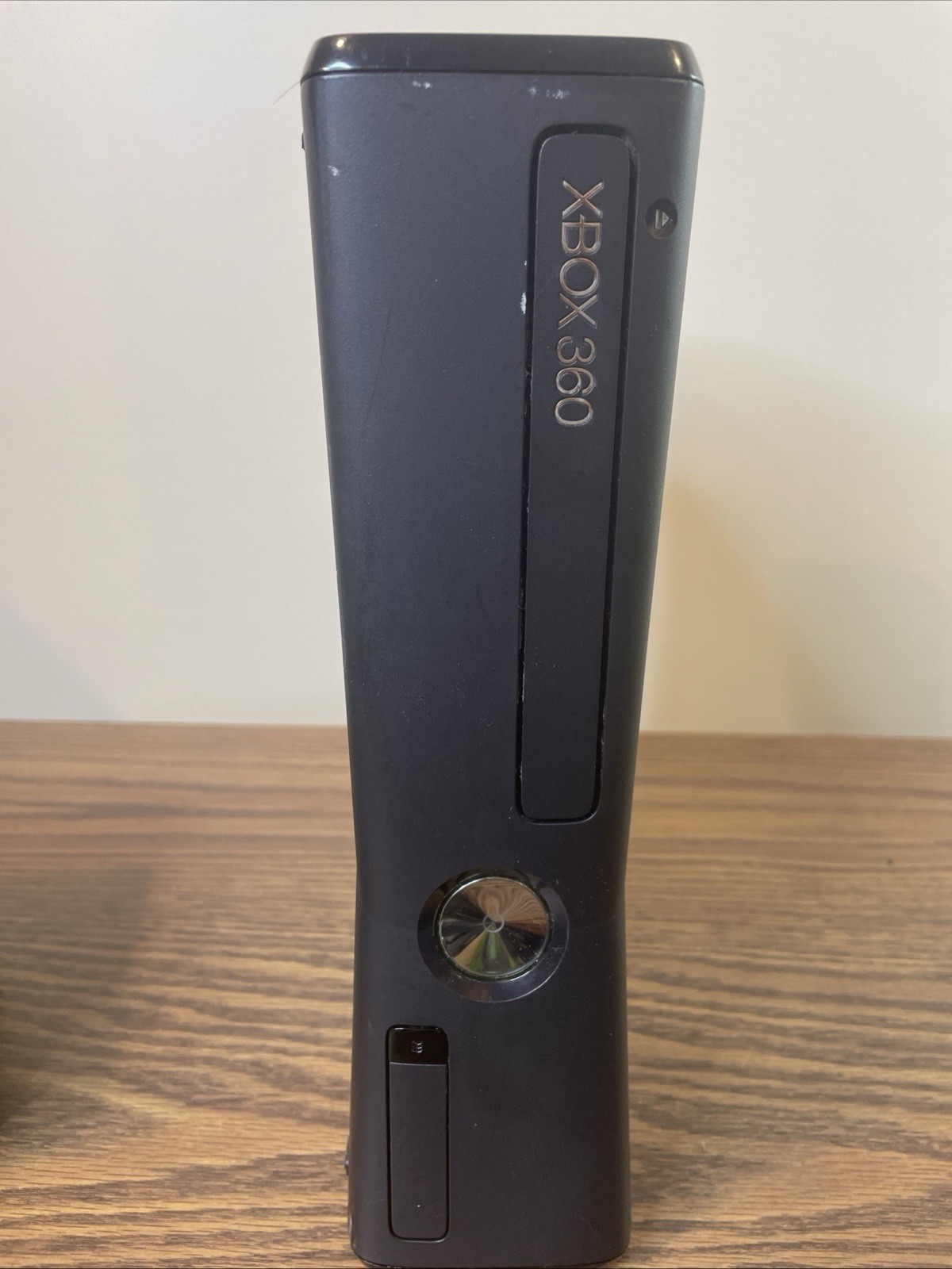 Microsoft Xbox 360 S Black 3GB, 20 Games and 1 Controller Included, Tested