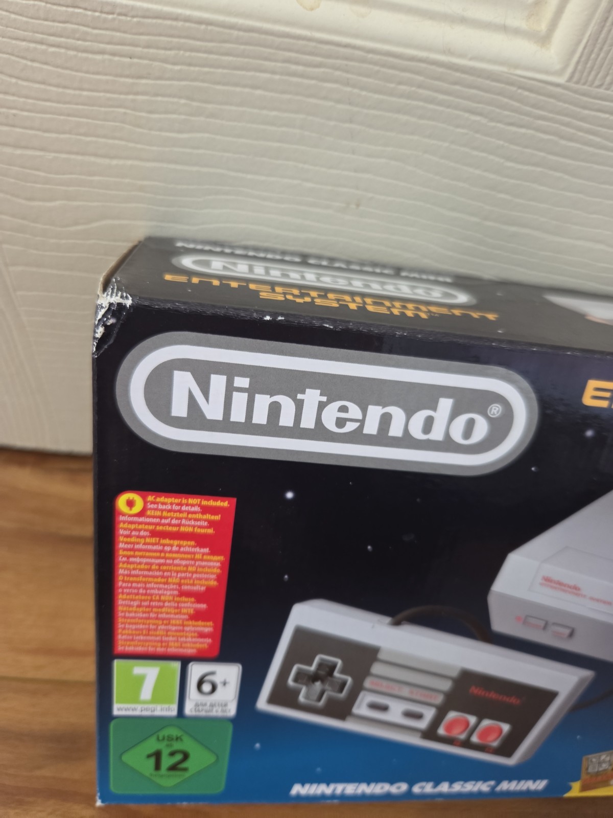 EU Nintendo NES Mini Classic Edition HDMI Console with 30 built-in Games Genuine