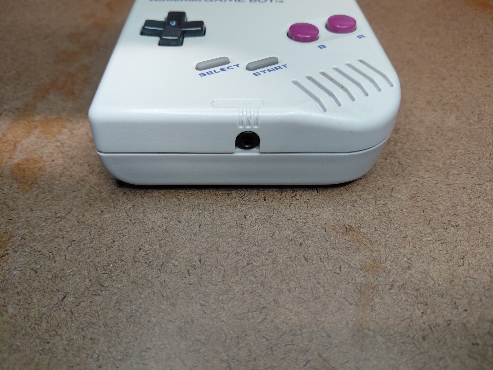 Nintendo Game Boy DMG-01 Handheld System Gray Region Free 1989 Headphone Jack.