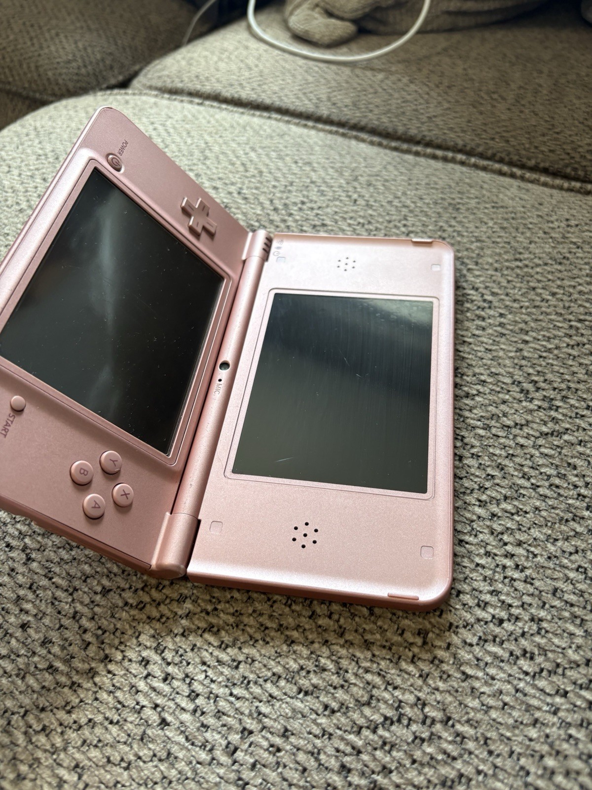 Nintendo DSi XL Handheld Game Console UTL-001 Pink
