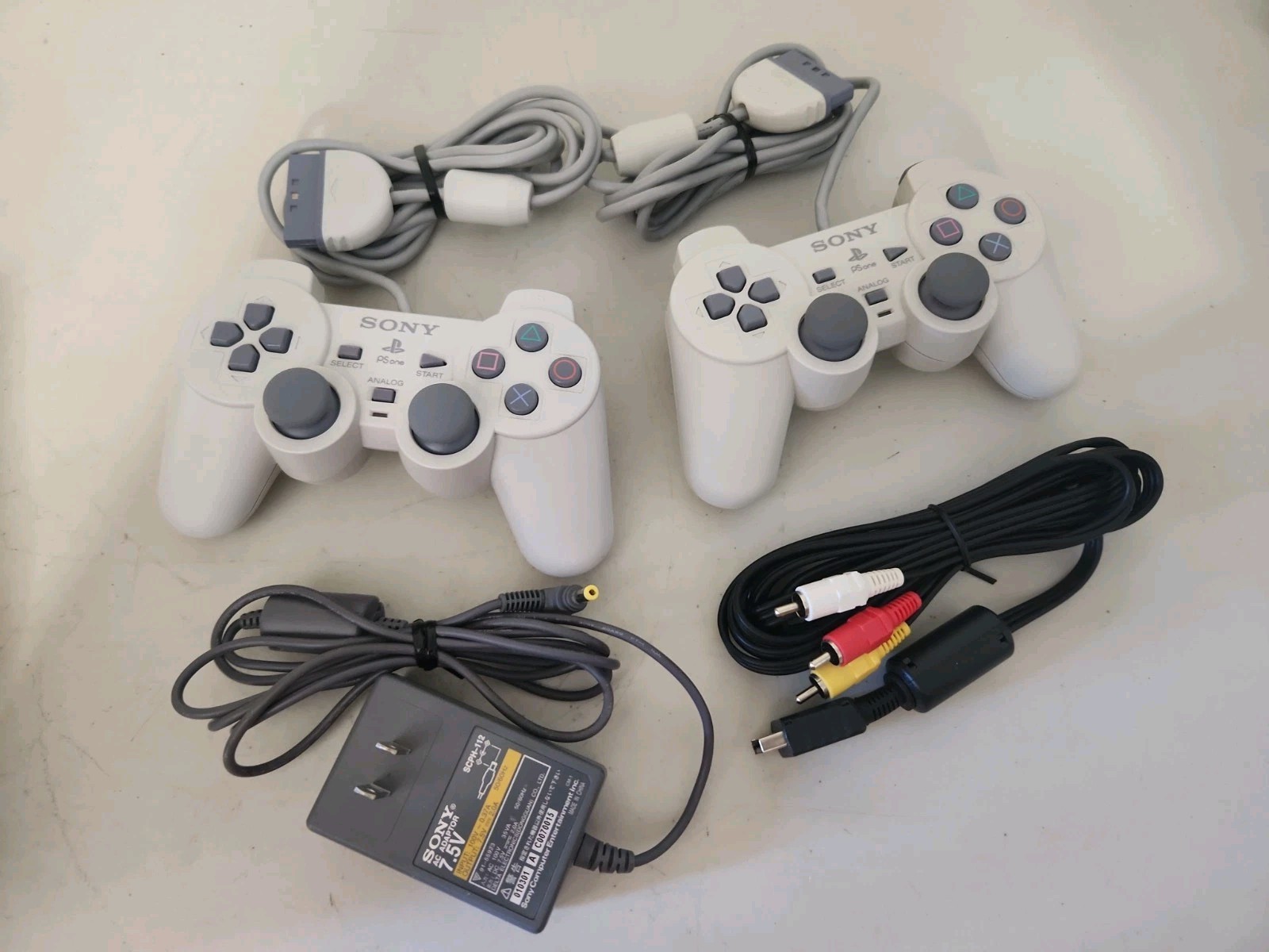 Sony PlayStation 1 – PS1 – SCPH-100 – NTSC-J – Japan Import