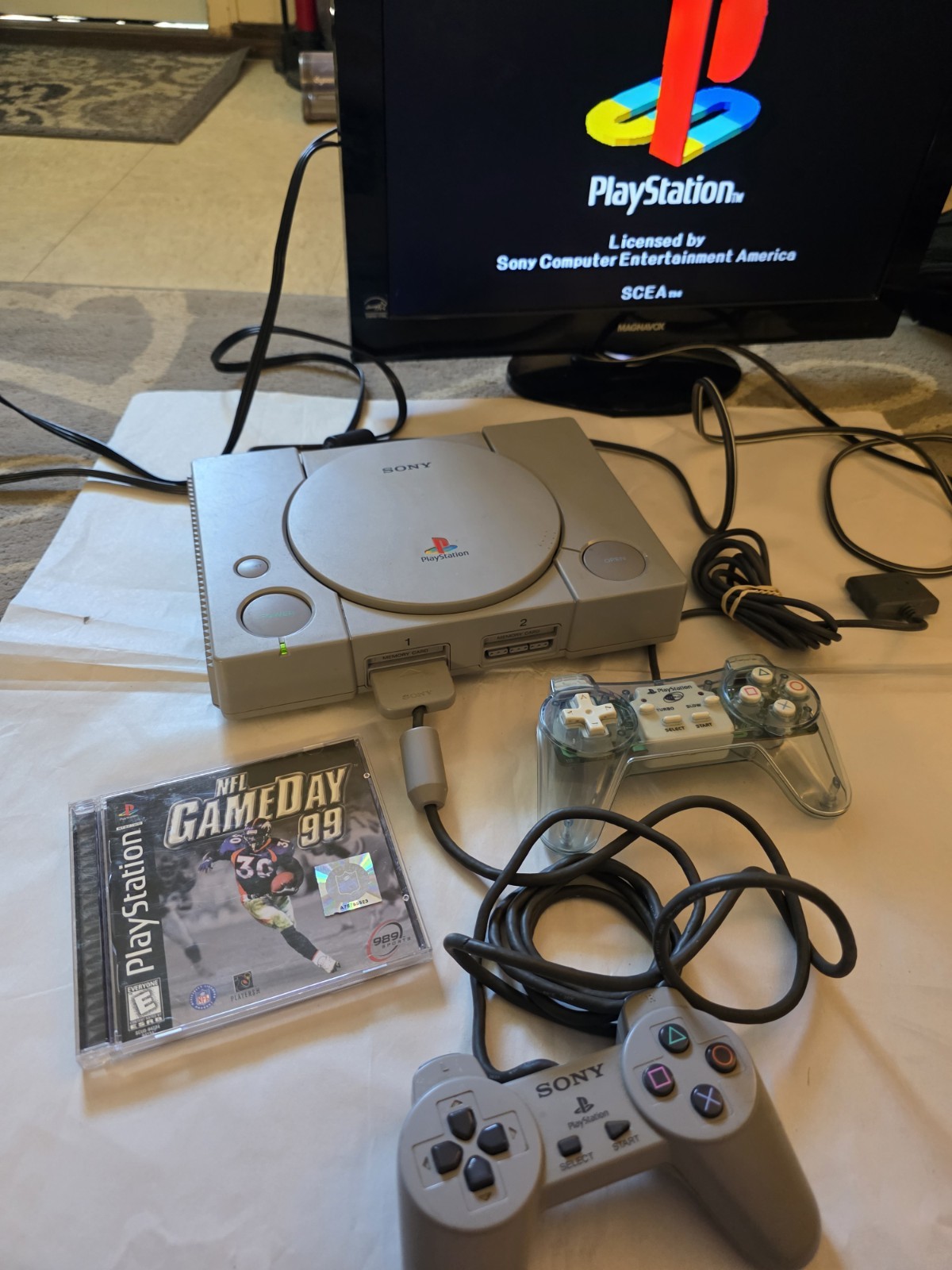 Sony PlayStation 1 SCPH-7501 Console Game System PS1 2 Controller Bundle