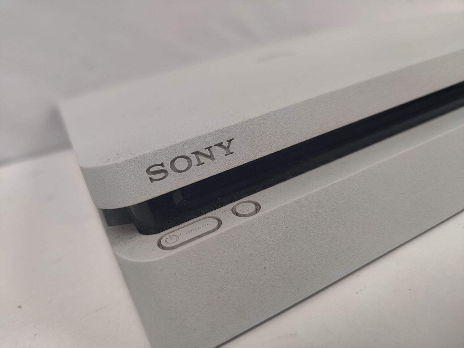 Sony PlayStation 4 Slim PS4 500GB White Console Gaming System CUH-2015A