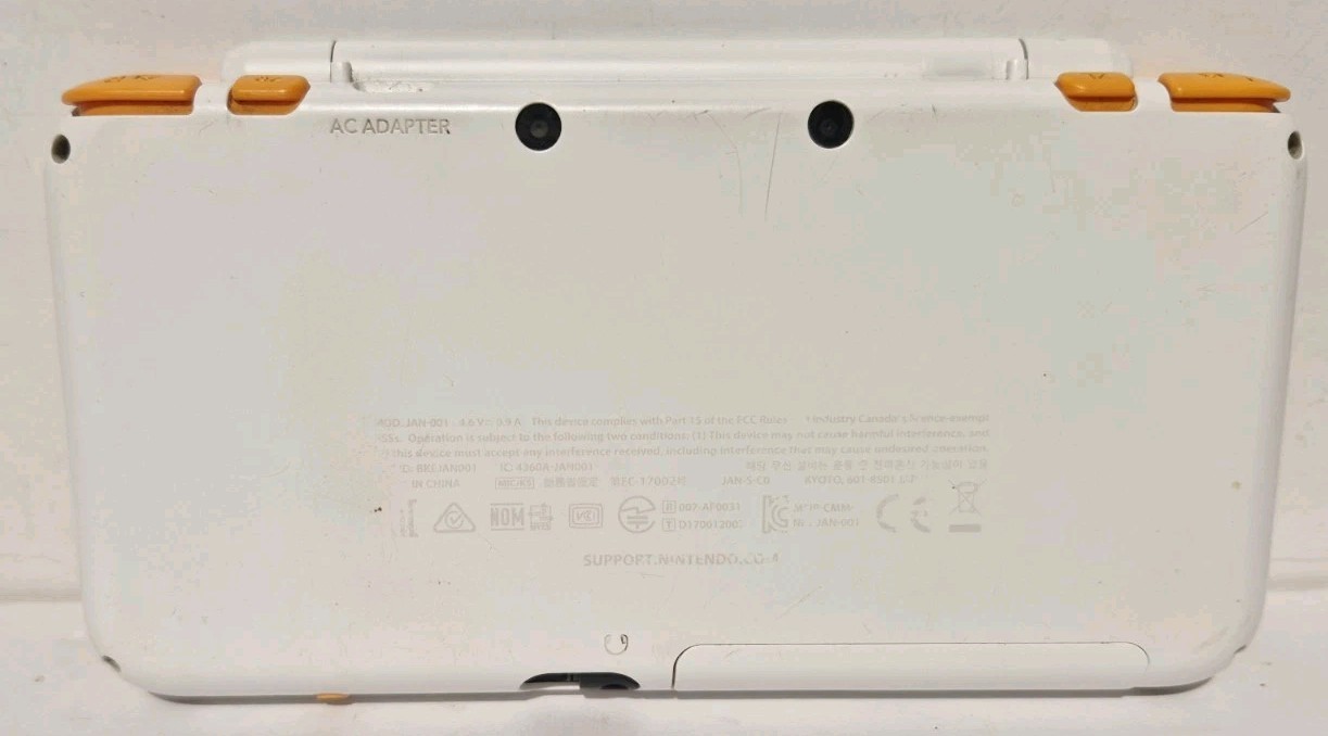 NINTENDO 2DS XL WHITE ORANGE CONSOLE HANDHELD SYSTEM AS IS PARTS OR REPAIR ~READ