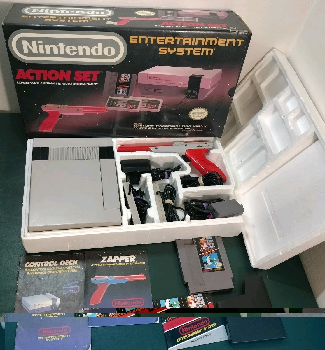Nintendo NES Action Set Console Complete In Box NES-001 CIB Tested 1985 Orange