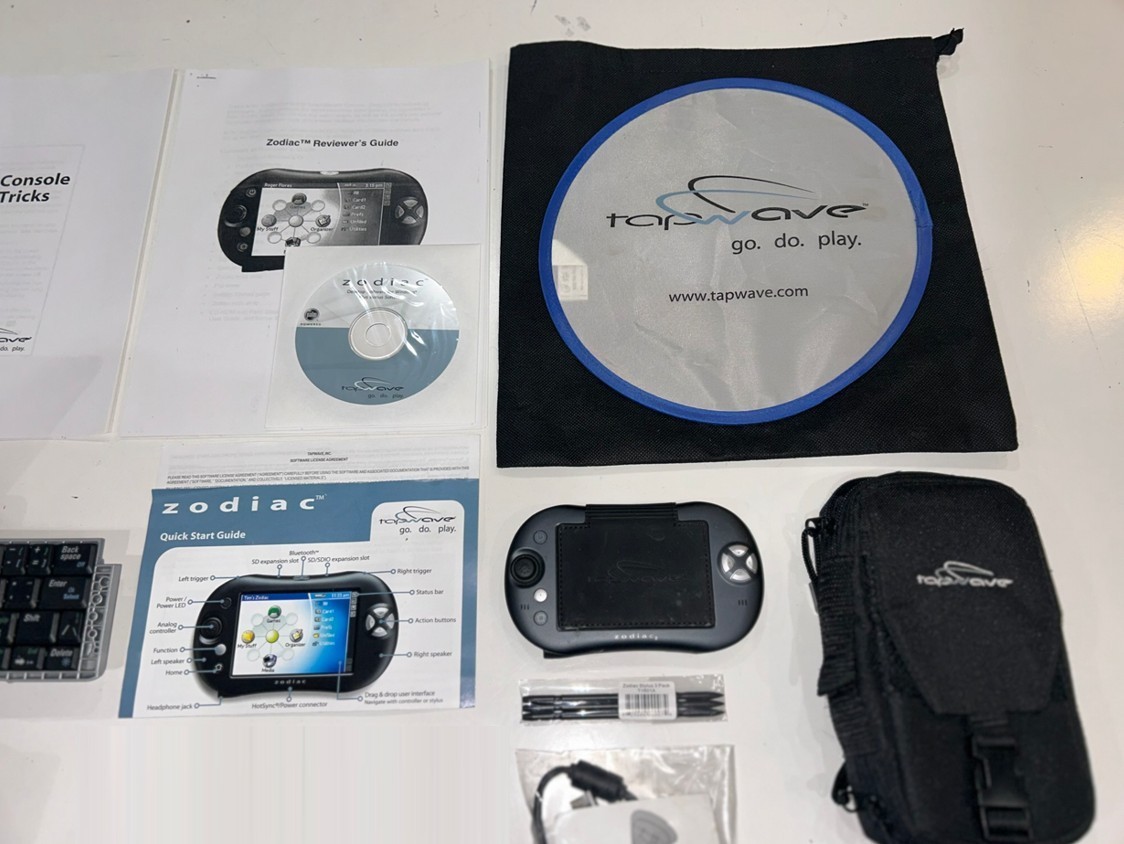 Tapwave Zodiac 2 with OEM AC Adapter, Carrying Case and Lots of Extra’s #3