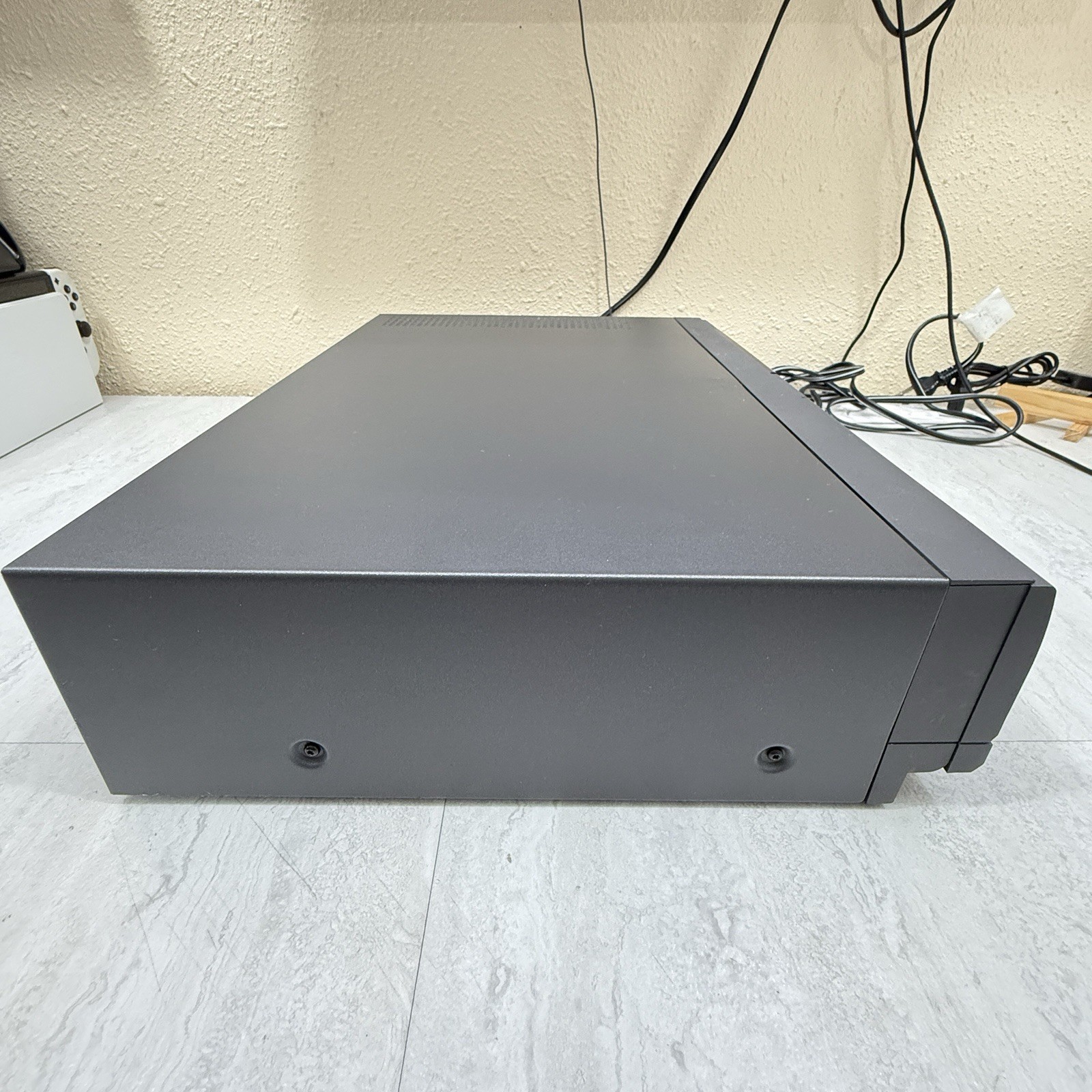 1991 PHILIPS CD-i CONSOLE CDI 220 BK02 – Tested, Needs Laser or Disc Drive Motor