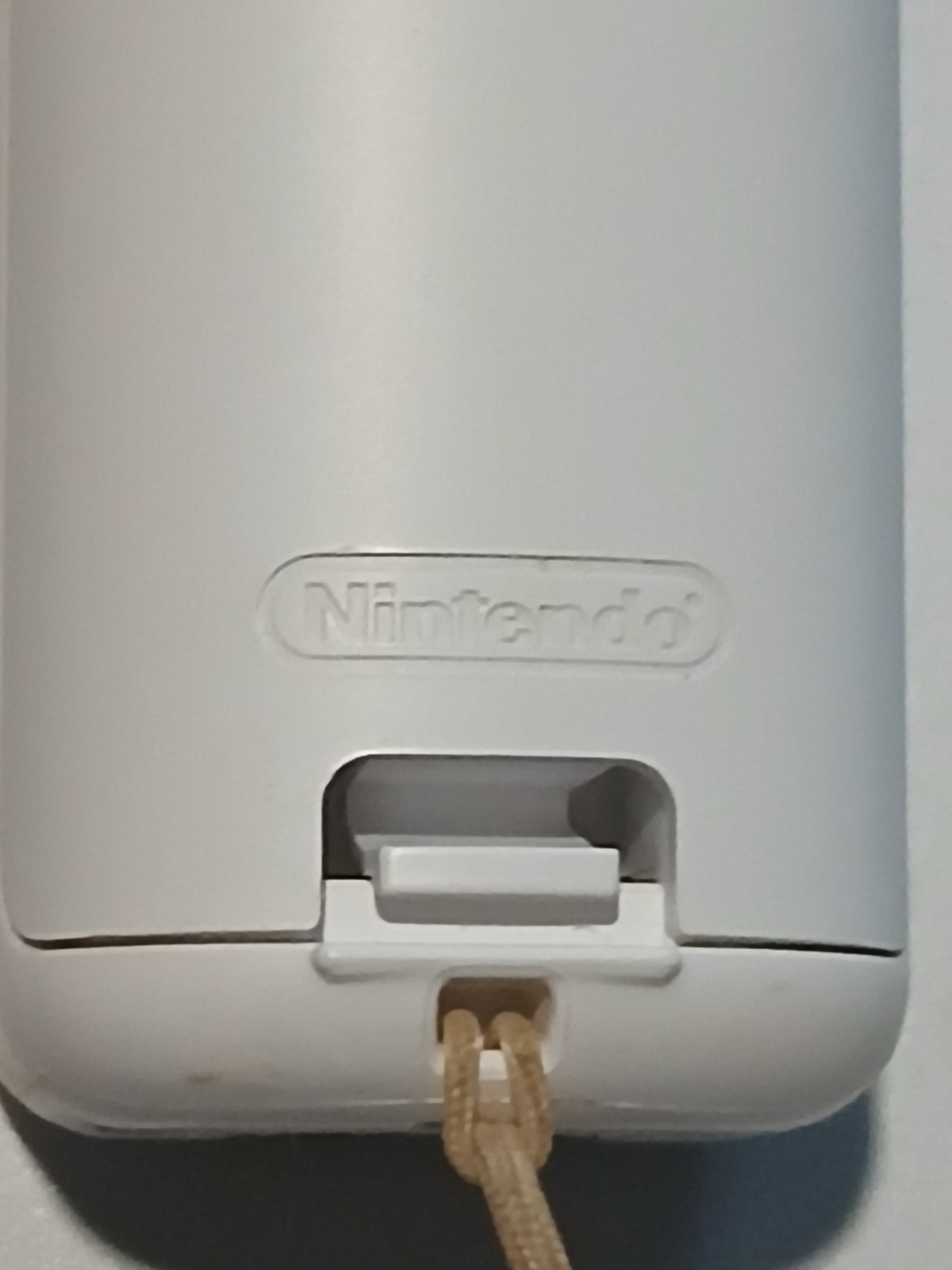 Nintendo Wii Video Game System 2-REMOTE Bundle Console WHITE