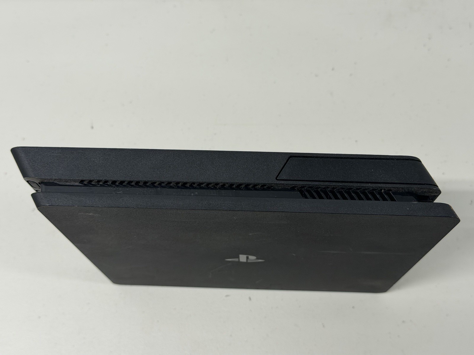 Sony CUH-2115B Playstation 4 Slim 1Tb Gaming System Console Only Firmware 9.00