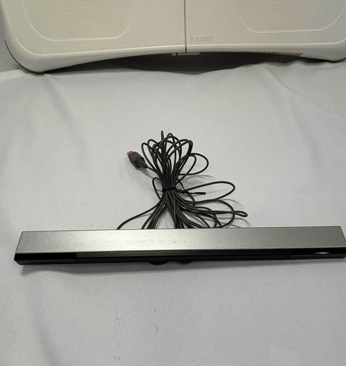 Nintendo Wii game console + balance board 3 remotes, 2 nunchuks 13 software