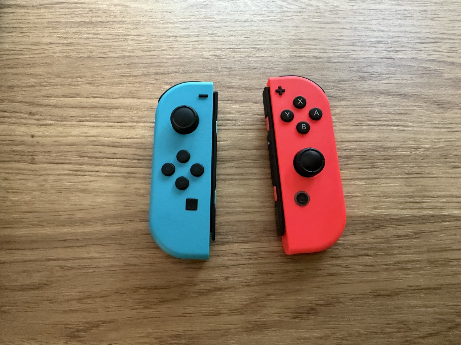 Nintendo Switch 32GB Handheld Console – Neon Red/Neon Blue