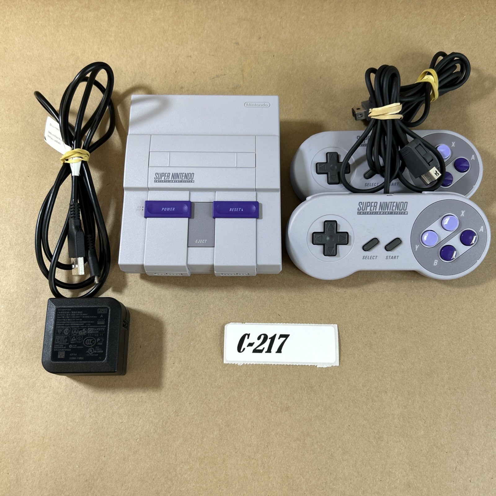 SNES Classic Edition Console CLV-201 w/ 2 Controllers Cables Nintendo Mini