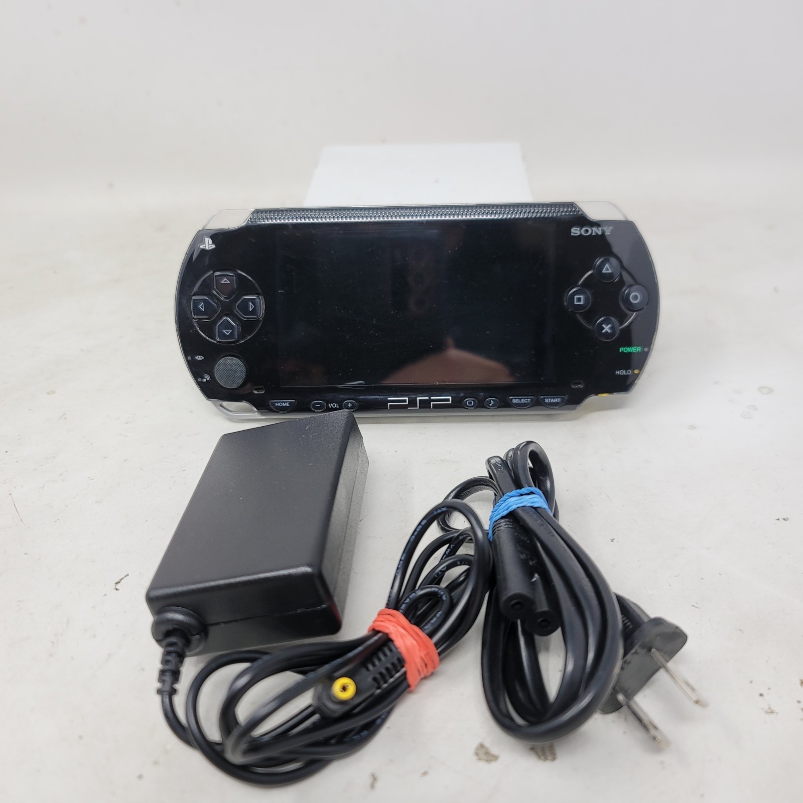 Sony PSP-1001 Handheld Console W/ Charger & New BATTERY Tested Working