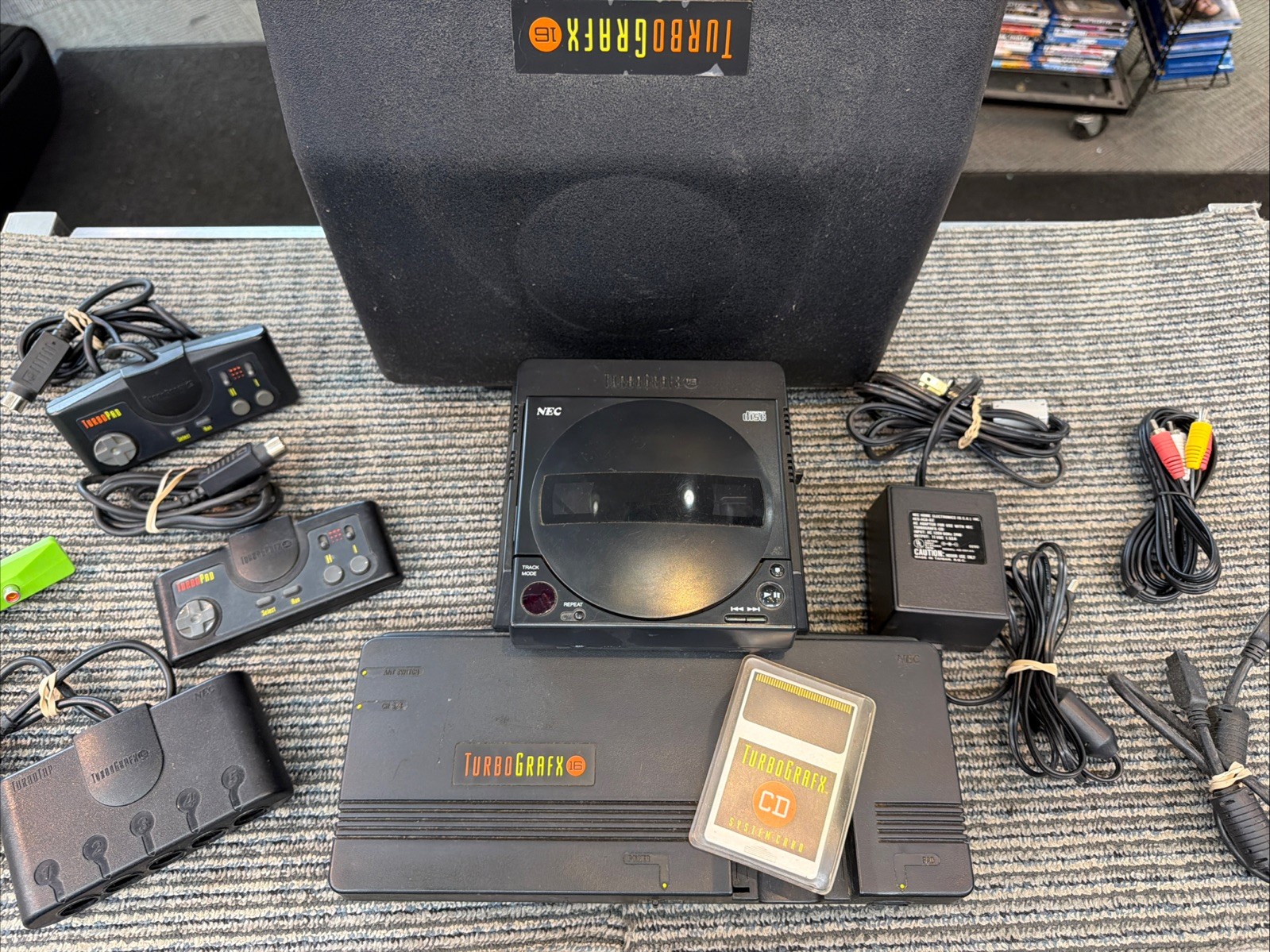 TurboGrafx-16 + TurboGrafx-CD CD System Turbo Tap Console TurboGrafx Case (READ)