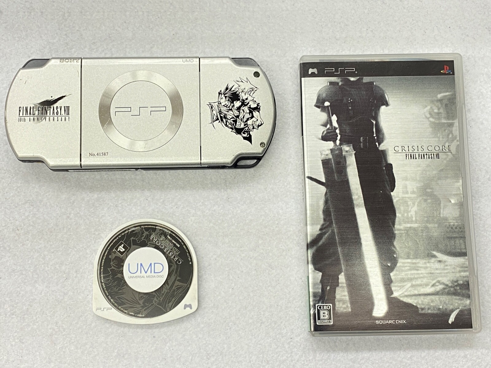 SONY PSP 2000 Crisis Core Final Fantasy FF7 Limited Edition Playstation [41587]