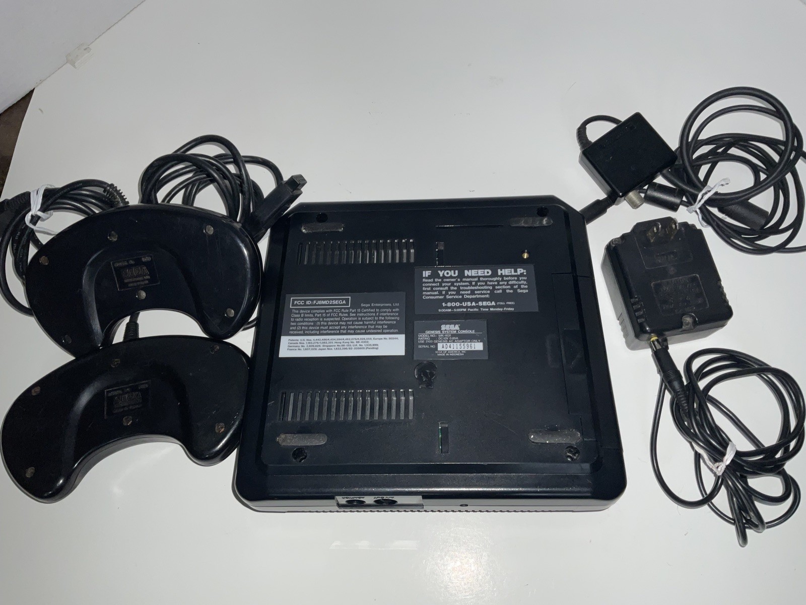 Sega Genesis 2 Console 10 Games Bundle 2 Remotes Mickey Sonic 3D NBA Jam Tested