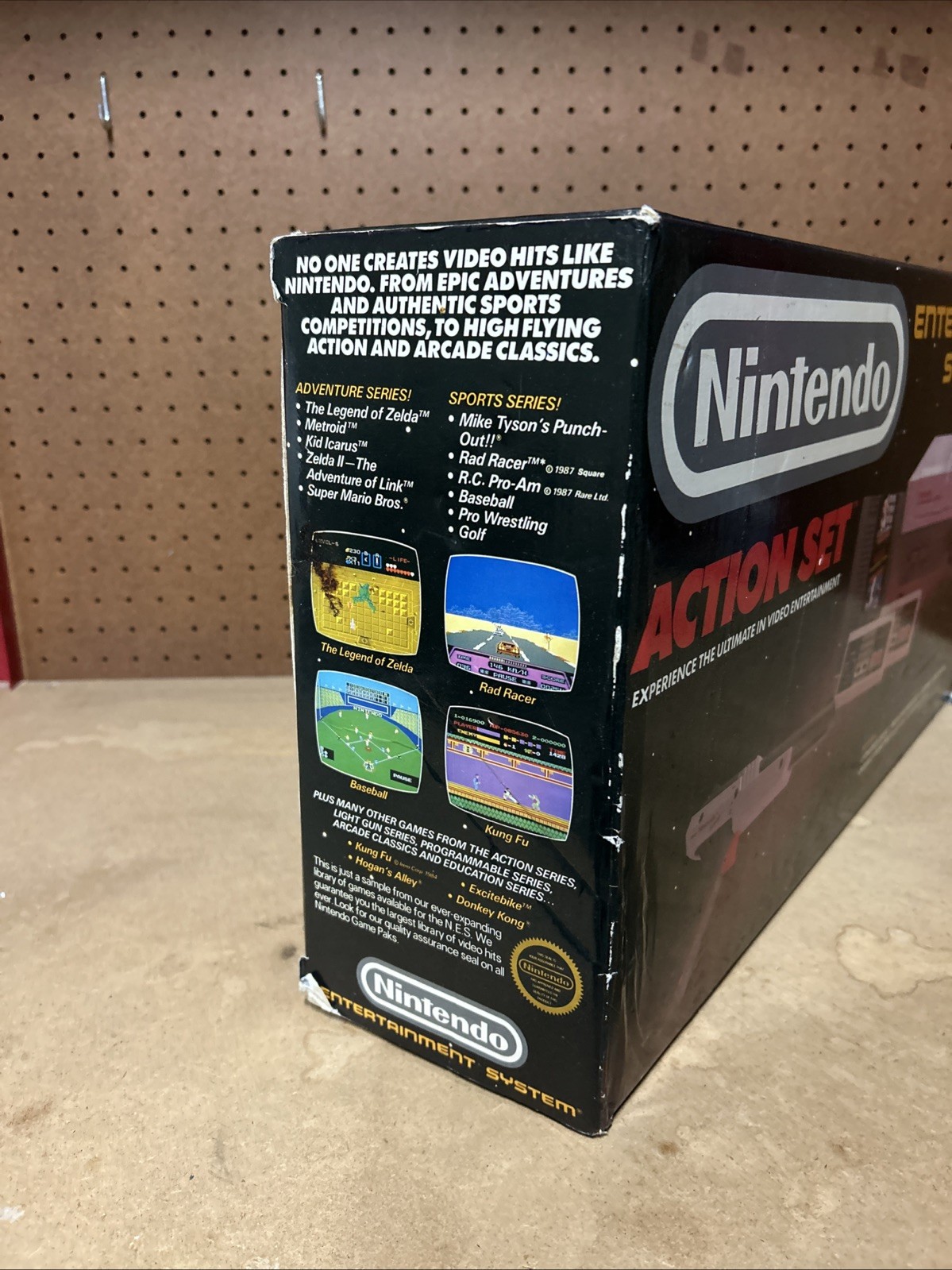 RARE Nintendo NES Action Set ConsoleNES-001 CIB With Boxed Punch Out!