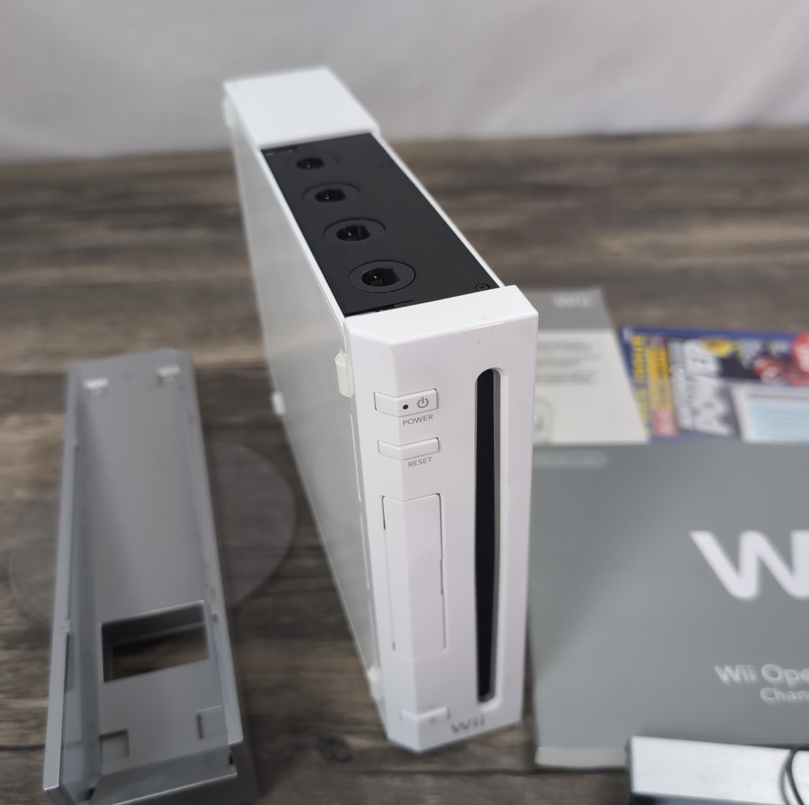 Nintendo Wii Console Bundle White RVL-001 USA Controllers And Manuals OEM Lot