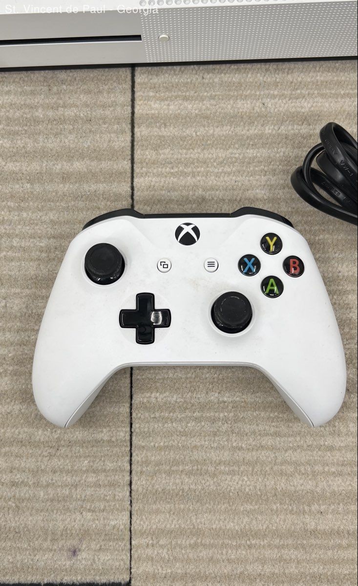 Microsoft Xbox One S 500GB Console Gaming System White 1681 Bundle Tested Workin