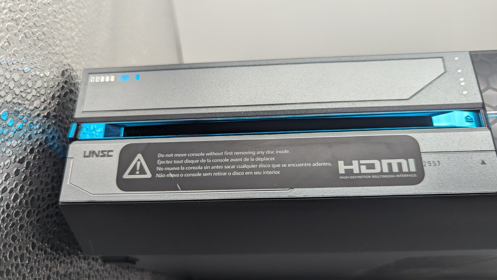 Microsoft Xbox One 1TB Home Console Halo SPECIAL Edition – FOR PARTS ONLY