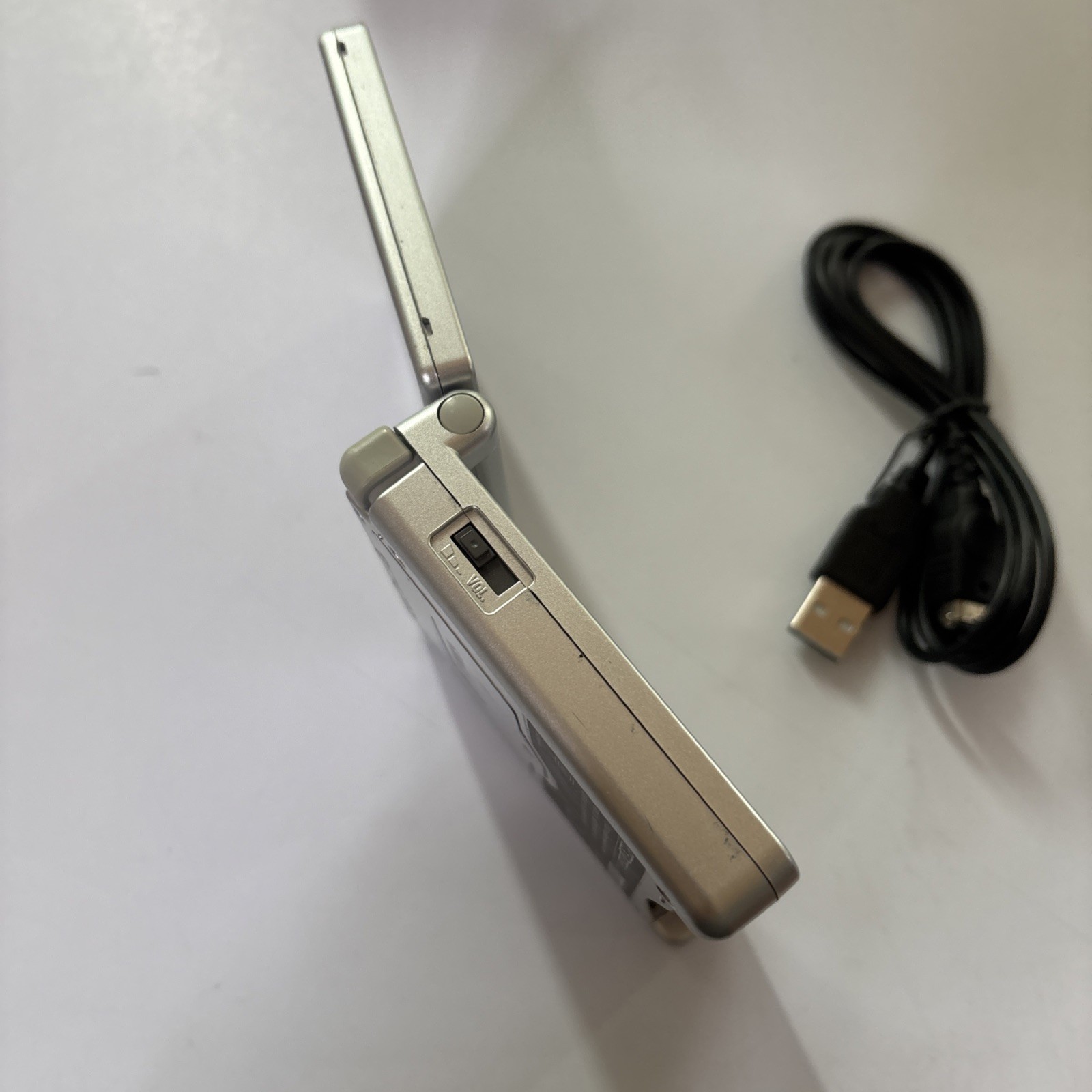 Nintendo Gameboy Advance SP Console Silver AGS-001