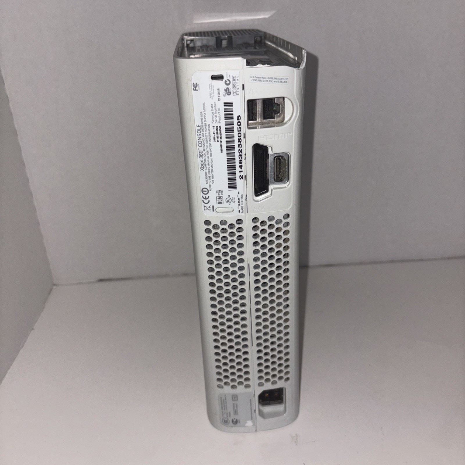Xbox 360 White Untested or for Parts & Repair Only No Cords No Controller No HDD