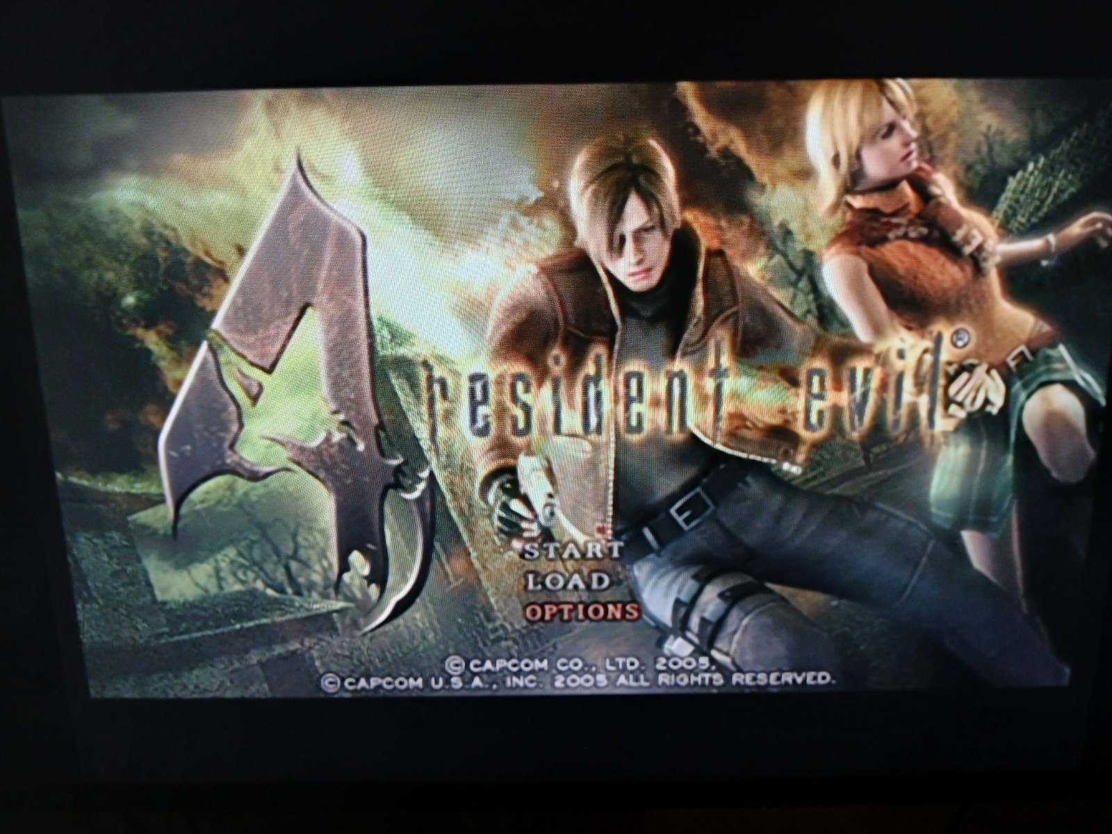 Custom Resident Evil Gamecube. 4 Games, 2 Controllers, Memory Card. See Pictures