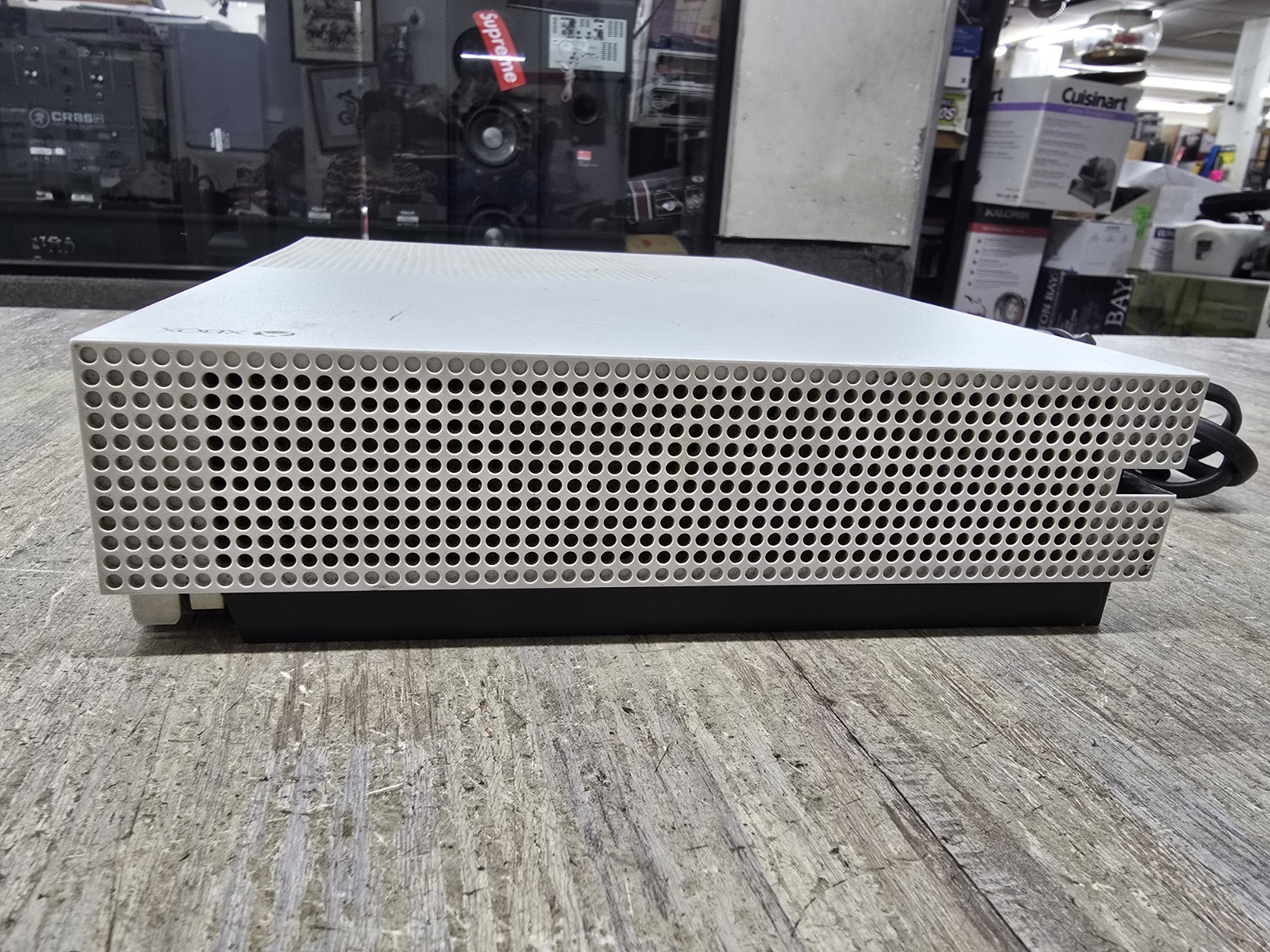 Microsoft Xbox One S 1681 White Console Onlyb1TB with Power Cord TESTED