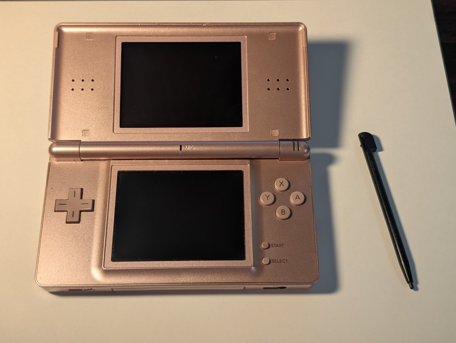 Nintendo DS Lite Console USG-001 Metallic Rose Clean W Stylus See Pics Nice!