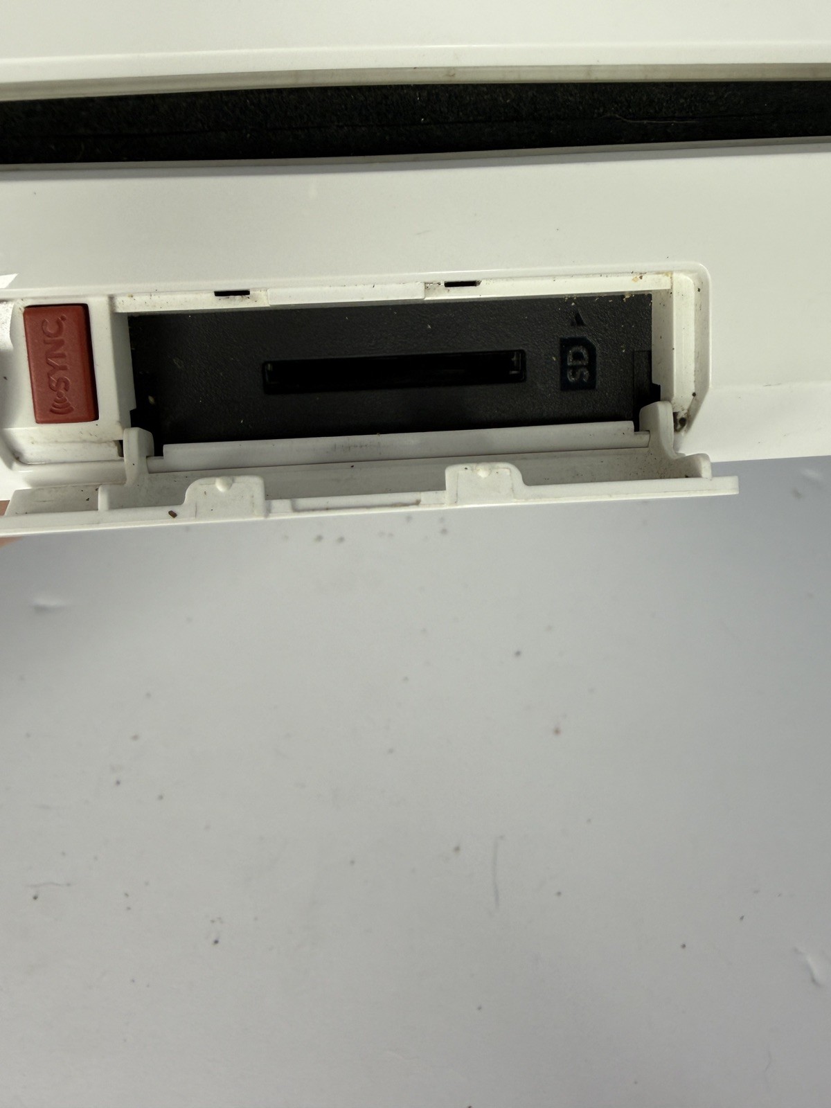Nintendo Wii White RVL-001 Gamecube Compatible- Console Only For Parts Untested