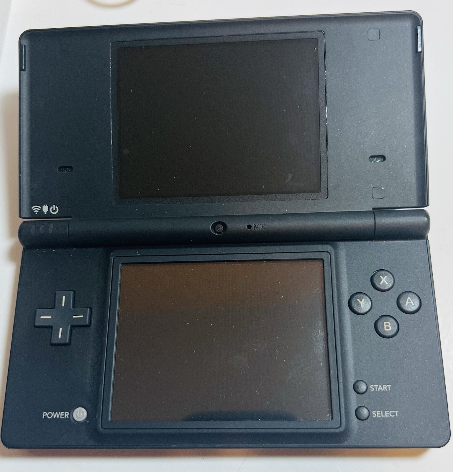 Nintendo DSi Matte Black Console TWL-001, AC Adapter Stylus 2 Games Carnival