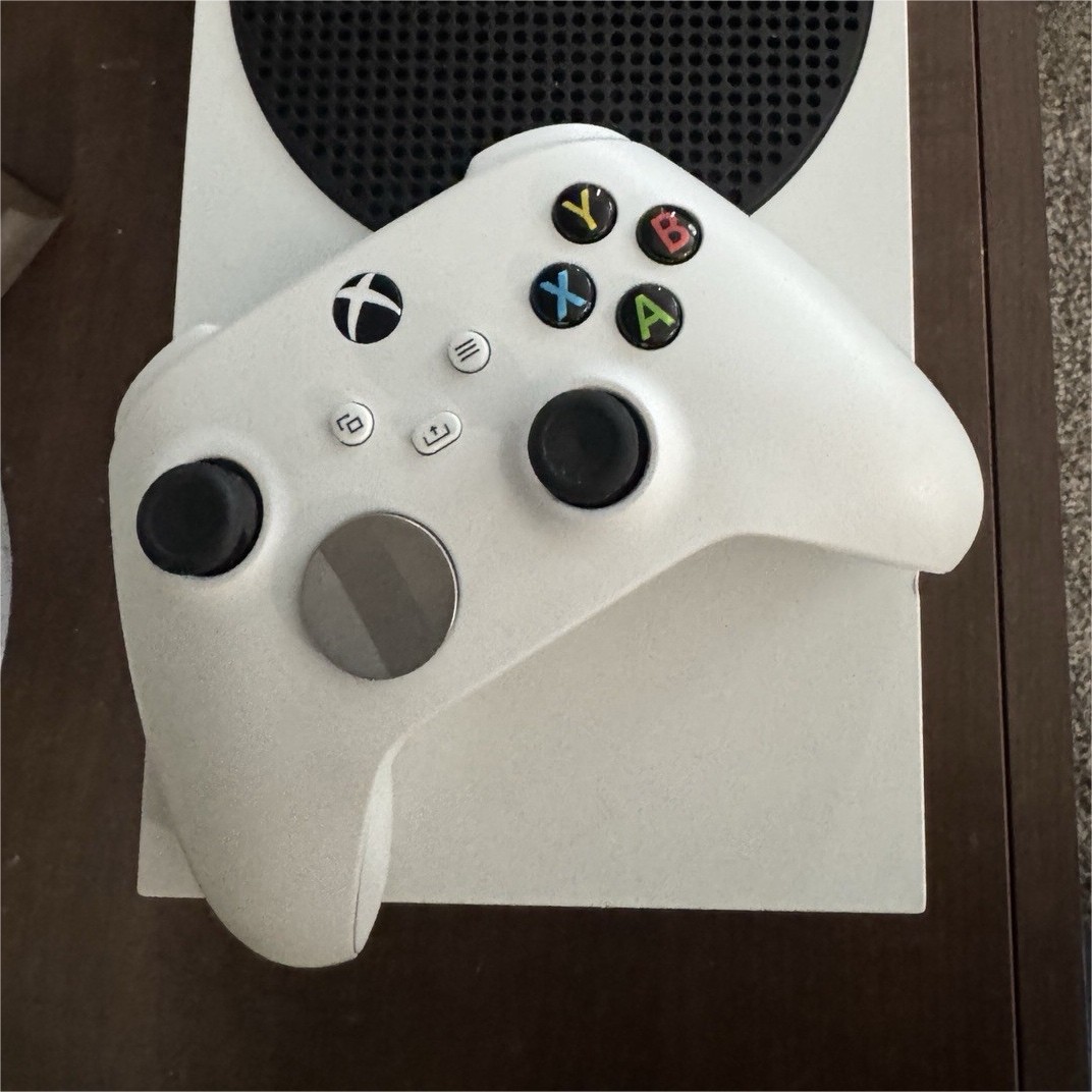 Microsoft Xbox Series S 512GB White Console w/ White Controller For Parts/Repair