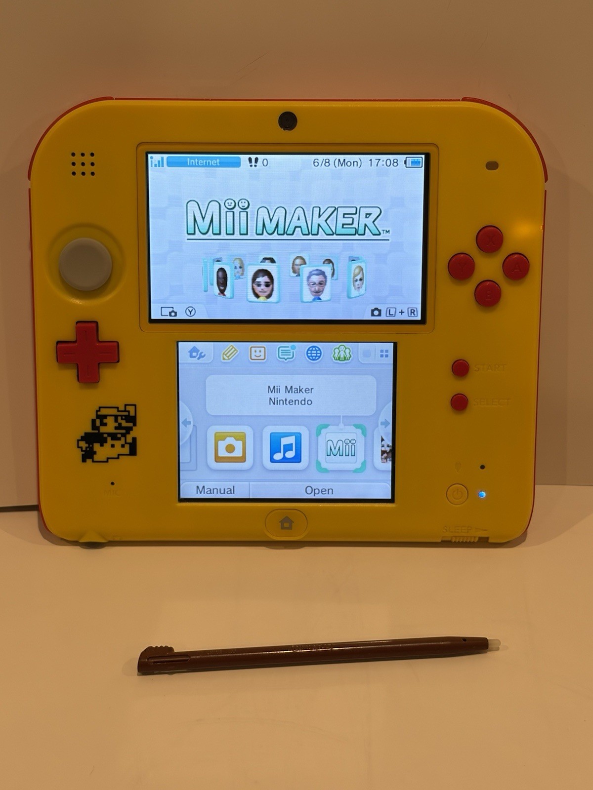 Nintendo 2DS Super Mario Maker Edition Yellow/Red 4GB Wi-Fi w/ Stylus