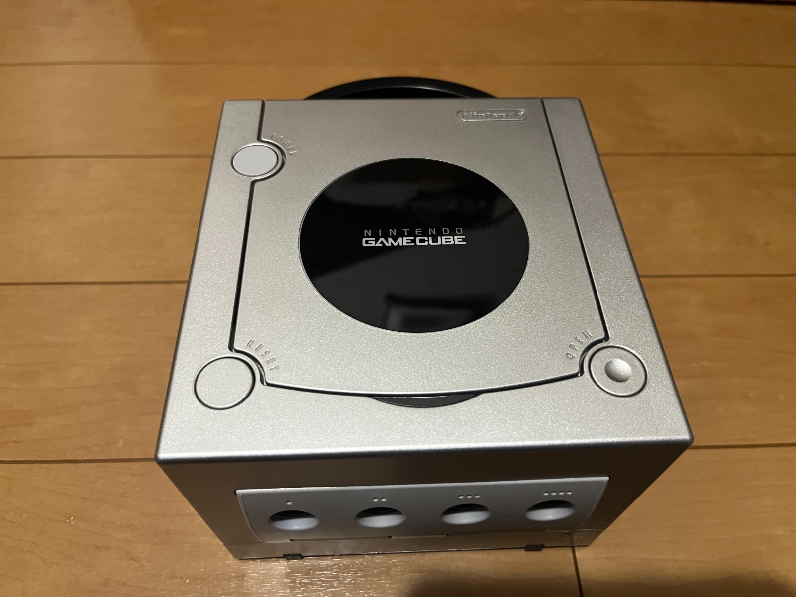 Nintendo GameCube Console & Controller Silver Color with BOX and Manual Games 01