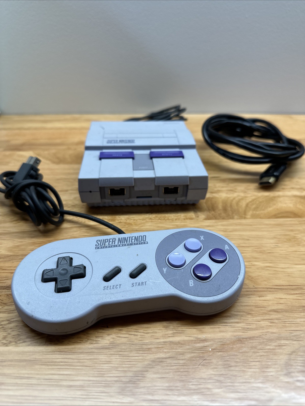 Nintendo SNES Classic Edition Console HDMI with Controller (Mini)