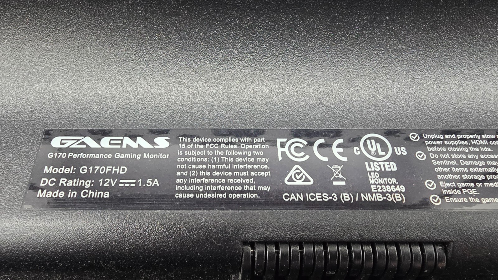 Gaems Sentinel Pro XP Portable Gaming Monitor G170FHD