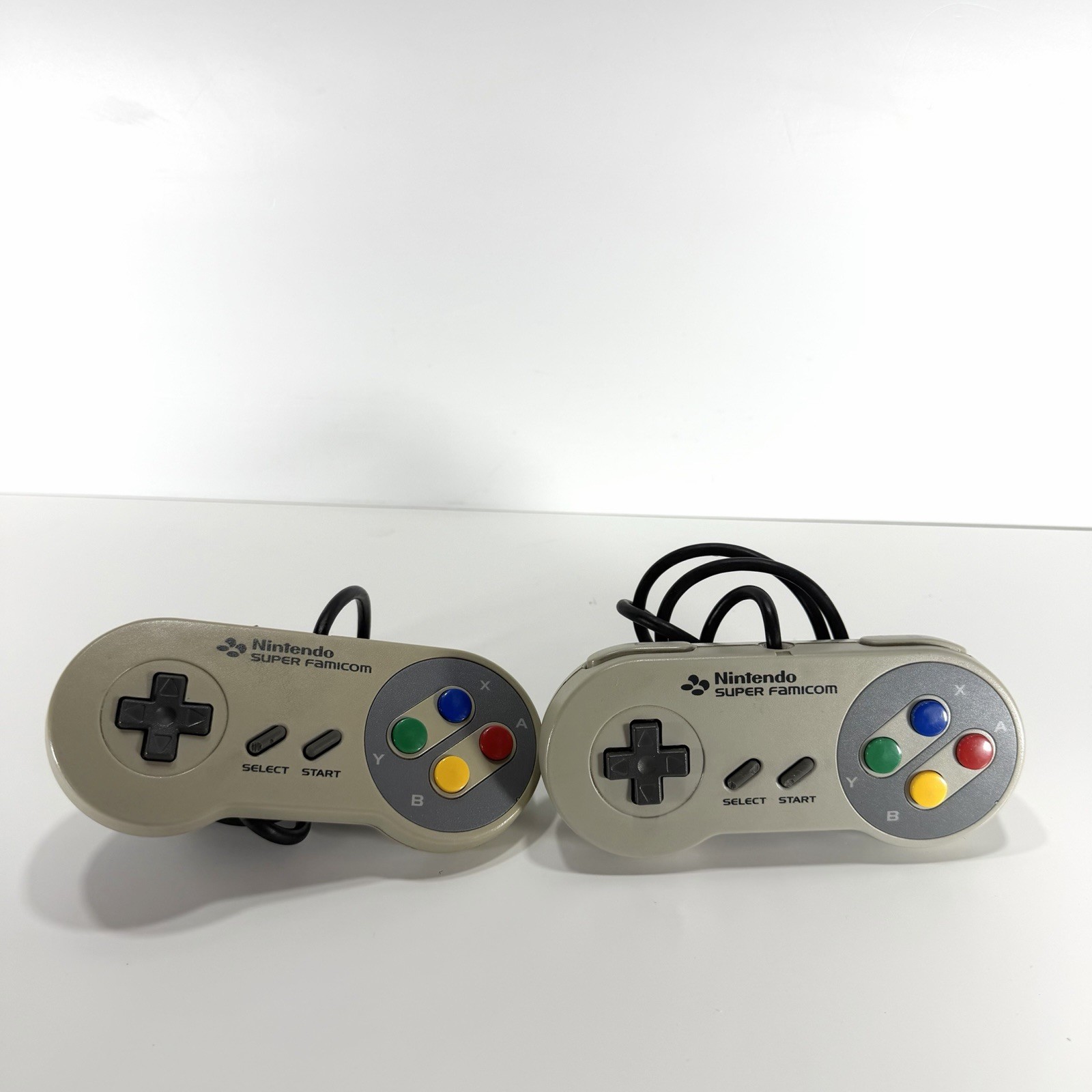 Nintendo Super Famicom Law ALL PAL NTSC WITH 2 CONTROLLERS BOX CABLES