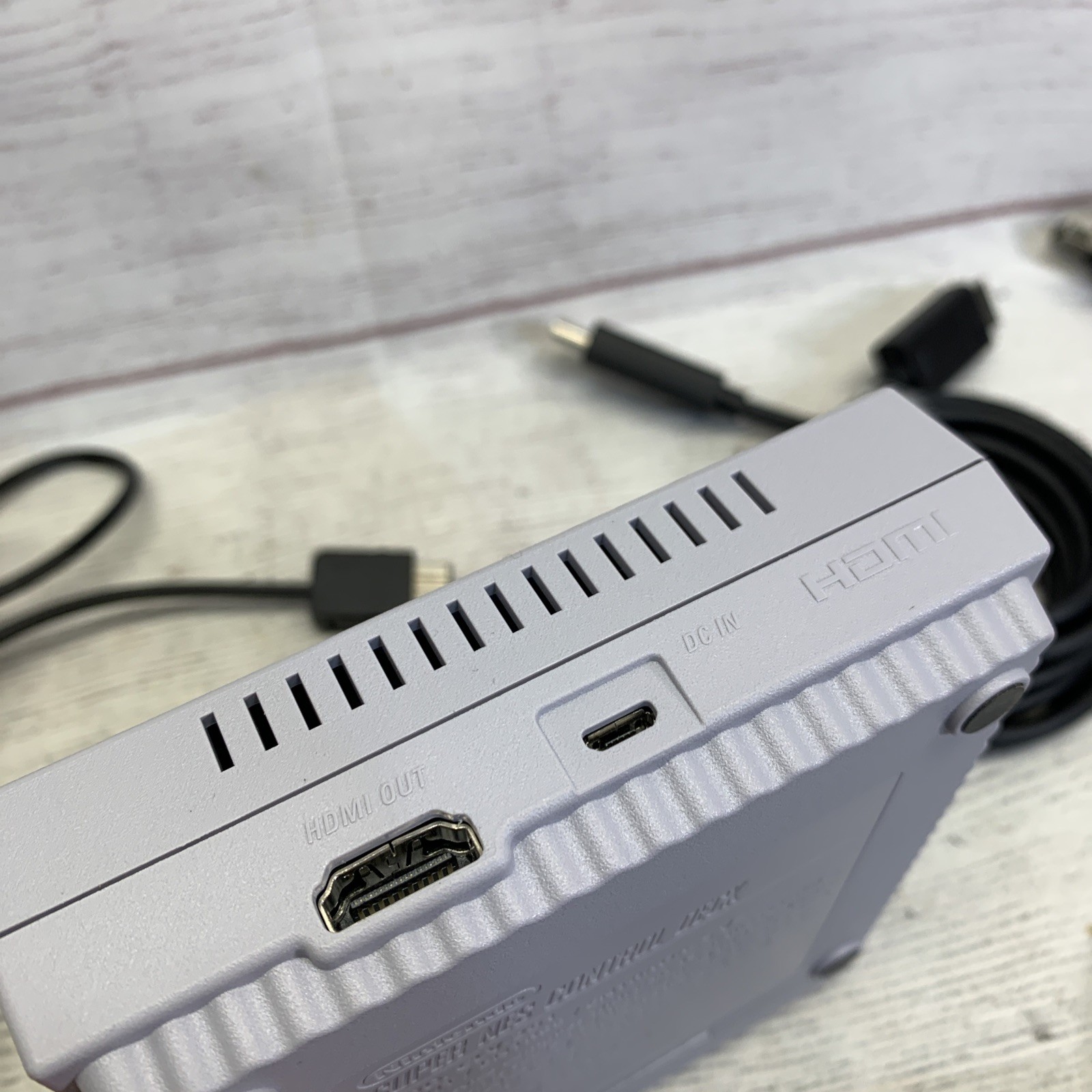AUTHENTIC Classic Edition Console Mini Super Nintendo System 21 Games CLV 201